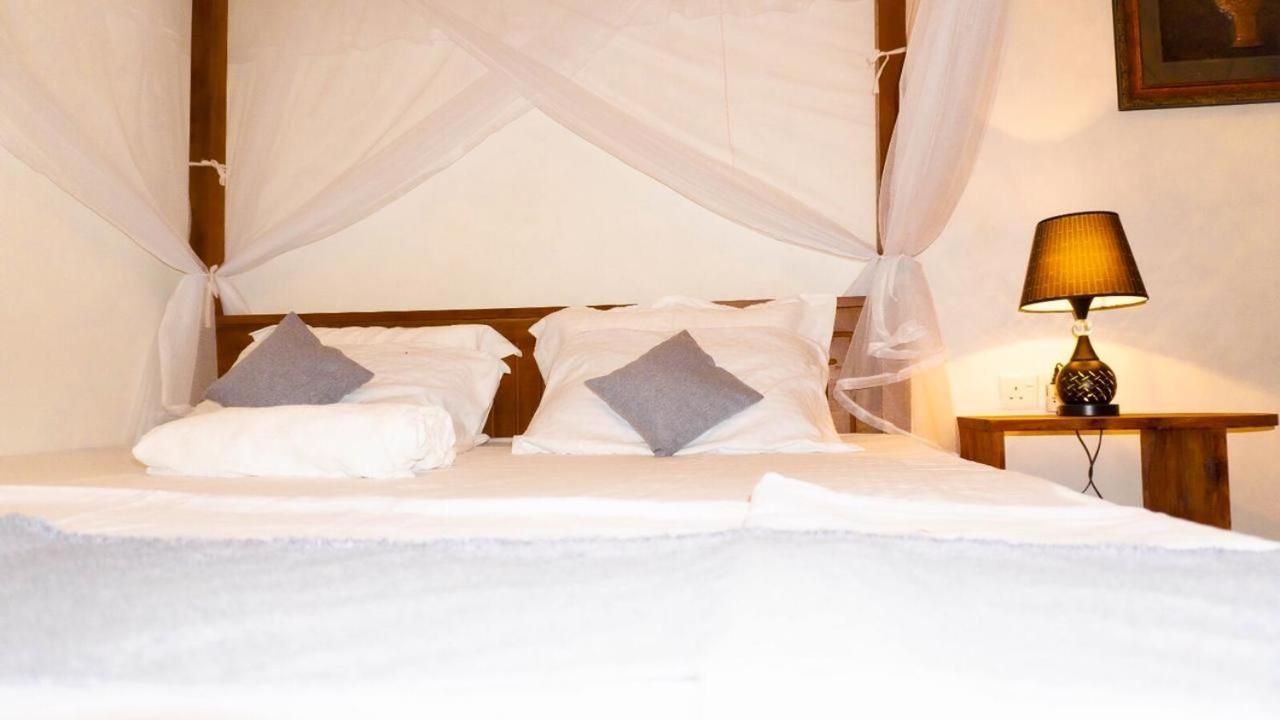 Homestay Surf Ahangama